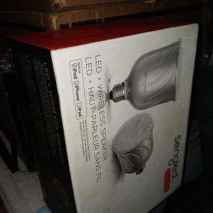 light bulb Bluetooth speaker